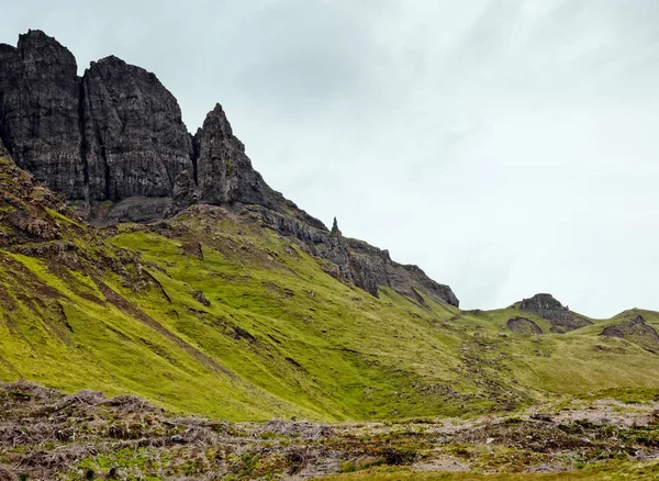 Vieil homme de Storr pinnacle sur Skye, Écosse — Photo