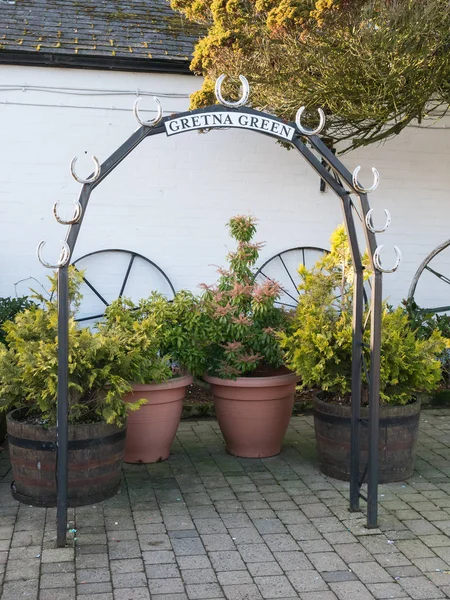 Wedding arch at Gretna Green — Stock Photo, Image