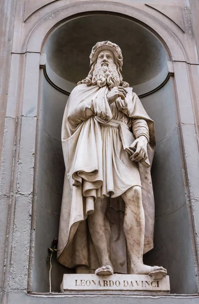 Statue of Leonardo Da Vinci Stock Photo
