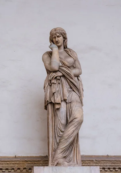 Sabine kadın heykeli — Stok fotoğraf