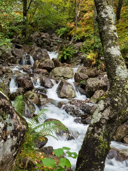 Waterfall in the valley of Glen Nevis, Scotland — Stock Photo, Image