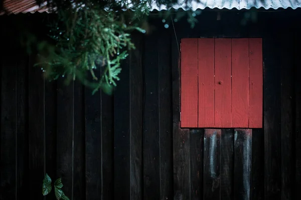 Red window — Stock Photo, Image