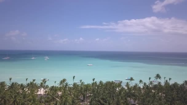 Karayipler 'in kumsal dronu mavi su — Stok video