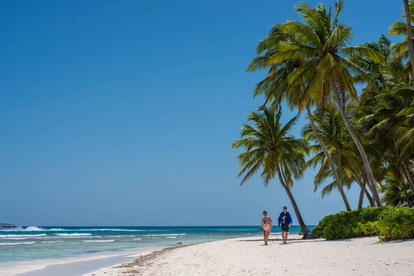 Palmeras en el paraíso — Foto de Stock