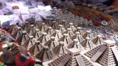 Mini chichen itza