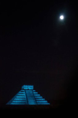 Chichen Itza geceleri