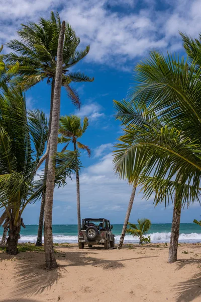 Jeep Caribbean Beach Royalty Free Stock Images