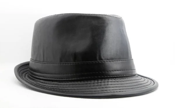 Chapeau Cuir Noir Tourné Sur Fond Blanc — Photo