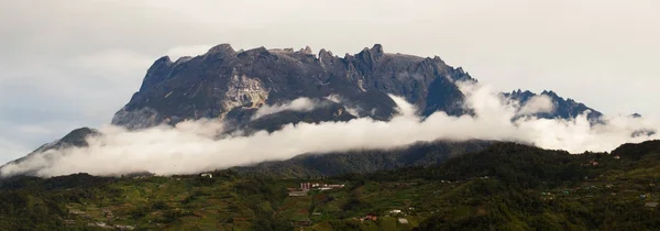 Majestic Mount Kinabalu Highest Mountain Southeast Asia Located Kundasang Sabah — Stock Photo, Image