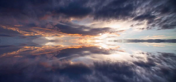 Reflejo Del Cielo Hermoso Dramático Atardecer Sabah Borneo Malasia — Foto de Stock