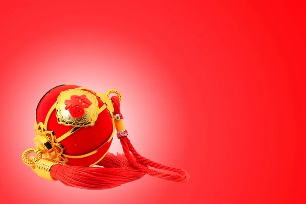 Czerwony Kulisty Kształt Latarnia Chiński Nowy Rok Ozdoba Czerwonym Tle — Zdjęcie stockowe