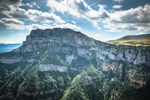 Pyreneje hory krajina - anisclo canyon v létě. Huesca, — Stock fotografie