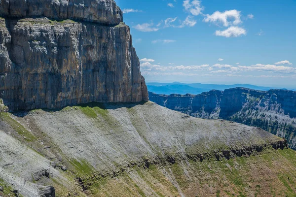 "Faja de las flores ", Ordesa y Monte Perdido National Park, Spai — стоковое фото