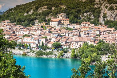 Sainte-Croix Gölü, Sainte-Croix Gölü, Gorges du Verdon, Pro