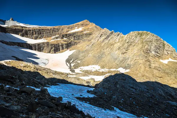 Lodowiec w Cirque de Gavarnie w środkowych Pirenejów - Fran — Zdjęcie stockowe