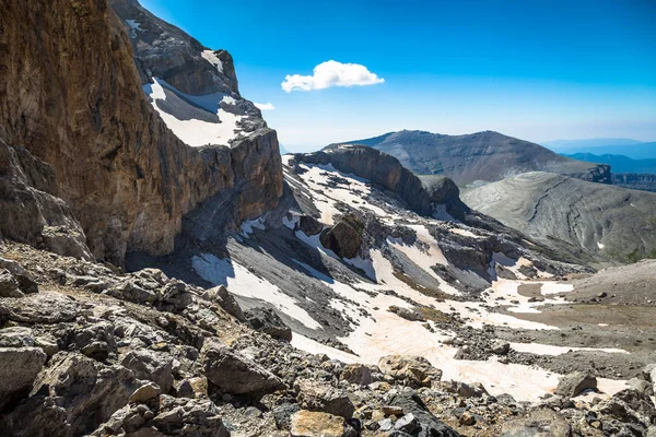 Překrásnou přírodu pohoří Pyreneje — Stock fotografie