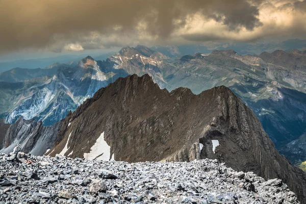 美丽的风景的比利牛斯山 — 图库照片