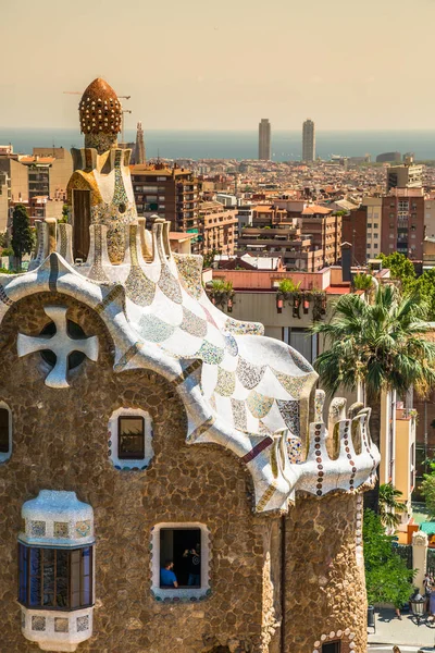 A híres park Güell, Barcelona, Spanyolország — Stock Fotó