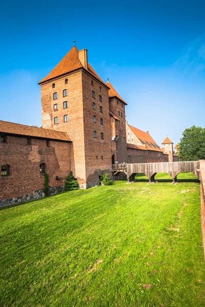 Castillo de Malbork en Polonia fortaleza medieval construida por los teutónicos —  Fotos de Stock