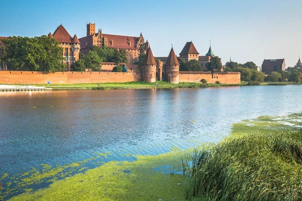 Polonya Ortaçağ kale tarafından Cermen Malbork Castle — Stok fotoğraf