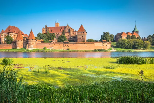 Malbork Castle i Polen medeltida fästning byggdes av germanska — Stockfoto