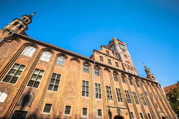 Old Town Hall in Torun is one of the finest examples of medieval — Stock Photo, Image
