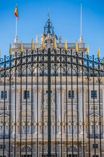 Palacio Real - Madrid 'deki İspanyol Kraliyet Sarayı — Stok fotoğraf