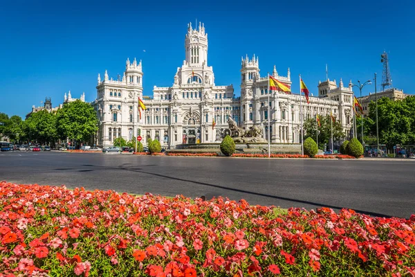 Madrid, Espagne-27 mai 2015 : Palais de Cibeles et fontaine au Pla — Photo