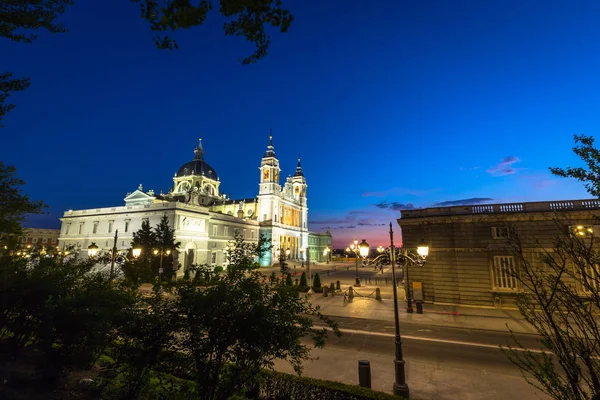 Catedral de la almudena de Madrid, Španělsko — Stock fotografie