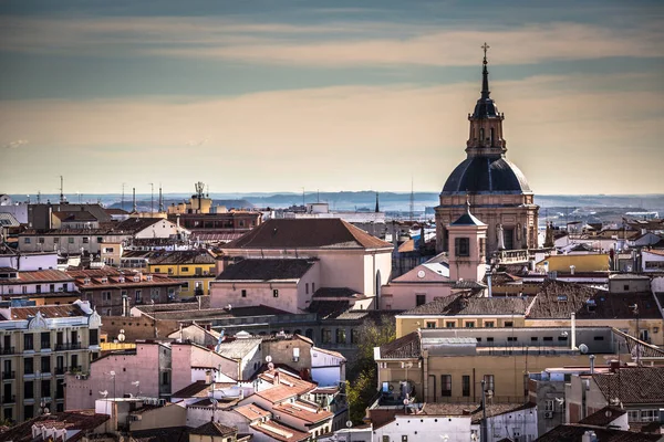 Vista de Madrid desde la Catedral de la Almudena, España —  Fotos de Stock