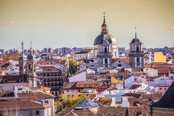 Pohled na Madrid od Almudena. katedrála, Španělsko — Stock fotografie