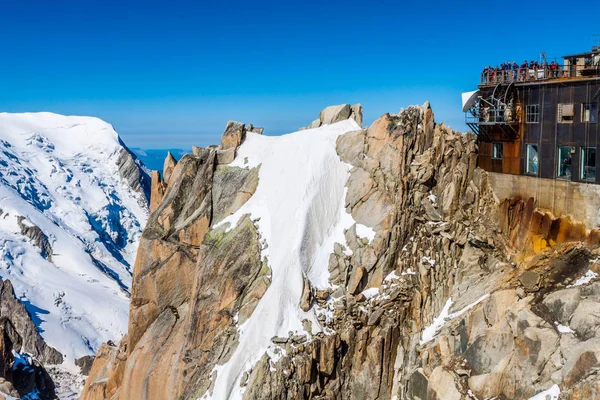 岩钻头 du midi，勃朗峰，法国，由 bea 的视图 — 图库照片