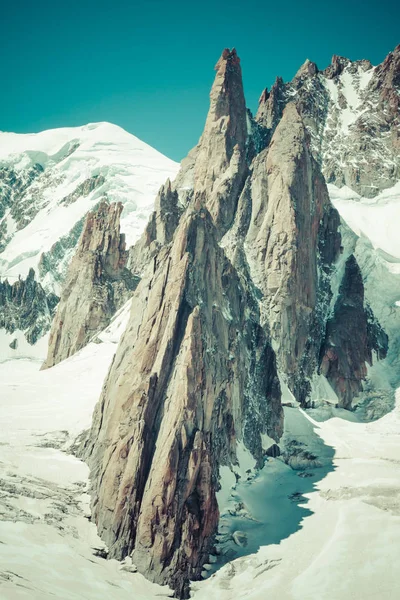 Massif de mont blanc στα σύνορα της Γαλλίας και της Ιταλίας. στο f — Φωτογραφία Αρχείου