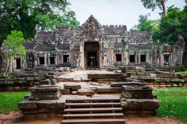 Kamboçya Angkor Thom Pra Khan Tapınağı kalıntıları