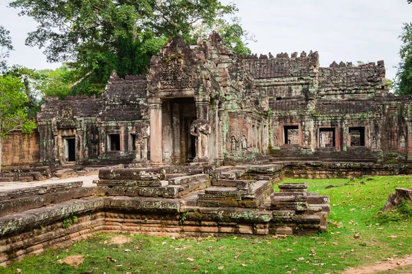 Kamboçya Angkor Thom Pra Khan Tapınağı kalıntıları — Stok fotoğraf