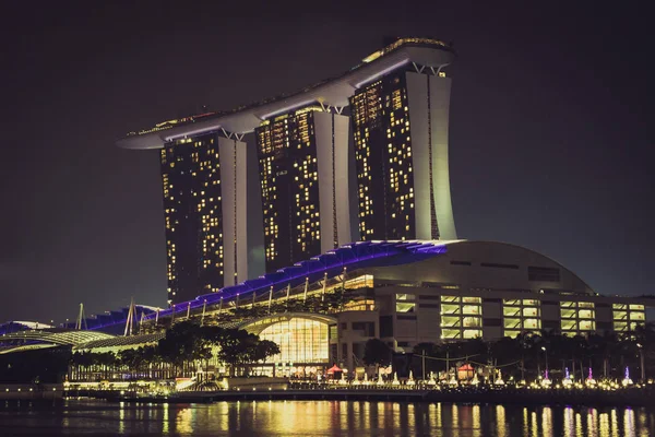 Singapore city skyline at night — Stock Photo, Image