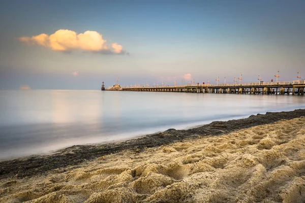 Muelle de madera en Sopot, Polonia — Foto de Stock