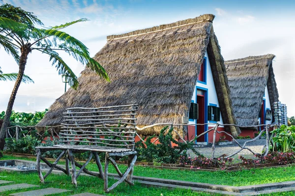 Typiska Gamla Hus Santana Madeira Portugal — Stockfoto