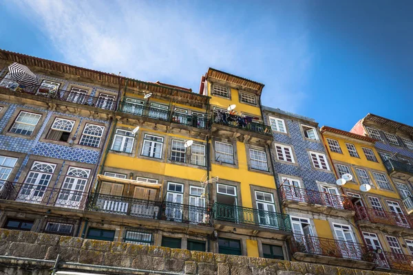 Renkli evlerin ribeira porto, Portekiz — Stok fotoğraf