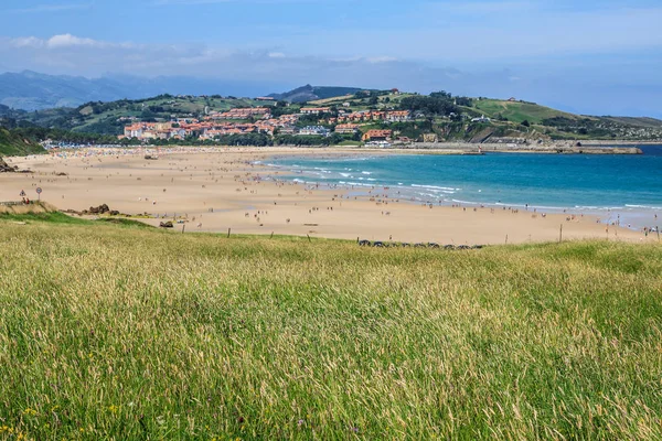 Пляж San Vicente Barquera Village Oyambre Cape Cantabria Spain — стоковое фото