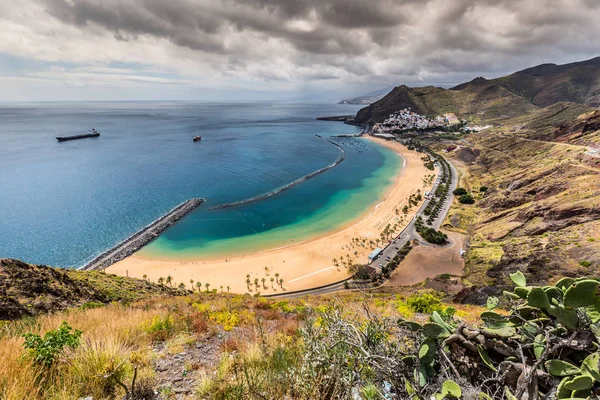 Görünüm, las teresitas beach, tenerife, İspanya — Stok fotoğraf