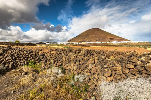 ランサローテ島、カナリア諸島、S の火山の風景 — ストック写真