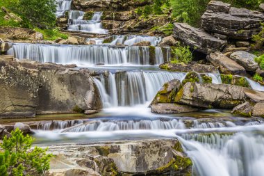 Gradas de Soaso. İspanyol Milli Parkı Ordesa şelale bir