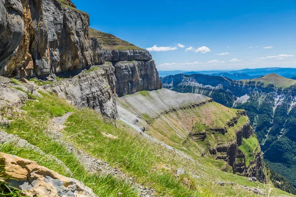 "Faja de las flores ", Parque Nacional Ordesa y Monte Perdido, Spai — Fotografia de Stock