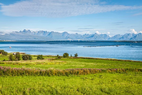 Mooie landsscape, lofoten eilanden, Noorwegen — Stockfoto