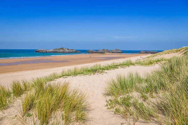 Plaj helgueras, noja, cantabria, İspanya — Stok fotoğraf