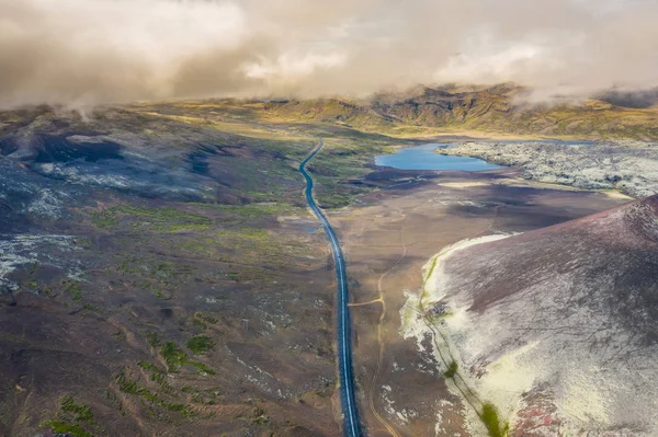 Flygdrönare vy över vulkaniska landskapet Island Berserkjahraun, — Stockfoto