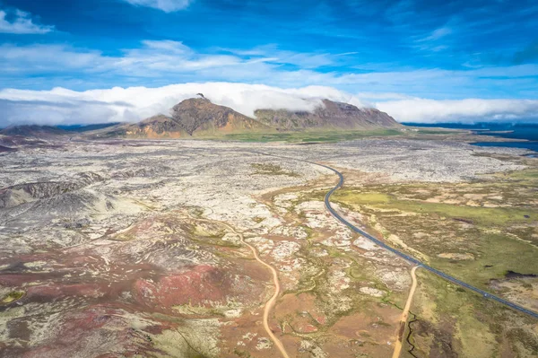 Vista aérea do drone da paisagem vulcânica Islândia Berserkjahraun , — Fotografia de Stock