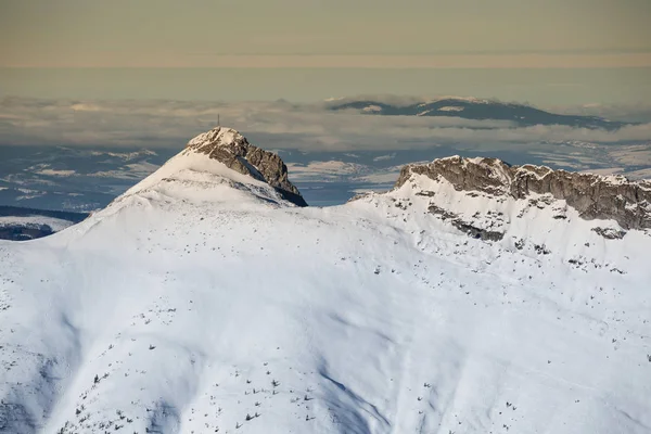 Winter view to Giewont in Tatra mountains in Zakopane,Poland — Stockfoto