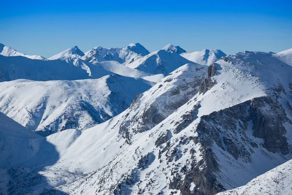 Montanha de inverno na Polônia de Tatras - Kasprowy Wierch — Fotografia de Stock